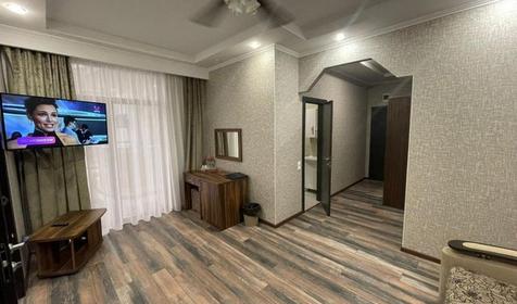 Апартаменты Делюкс 3-местный 2-комнатный (с балконом)