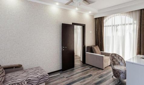 Апартаменты Делюкс 3-местный 2-комнатный (с балконом)