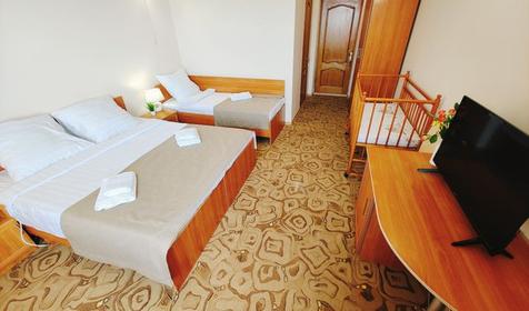 Улучшенный трехместный