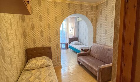 Четырехместный стандарт с витражными окнами