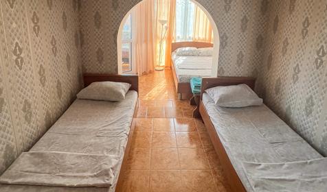 Четырехместный стандарт с балконом