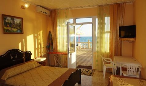 Четырехместный VIP с видом на море