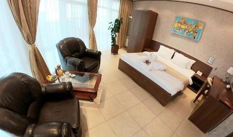 Люкс трехместный с видом на море