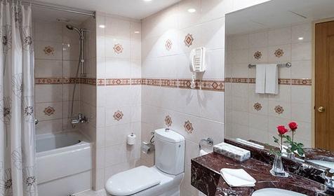 Апартамент трехместный с кухней и террасой (корпус Сити)