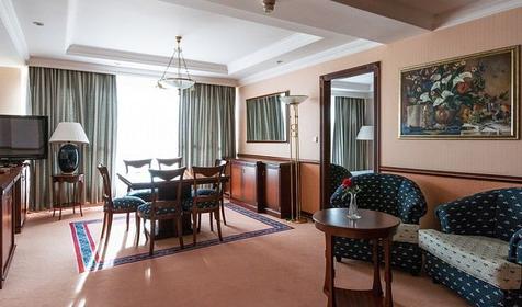 Апартамент трехместный с кухней и террасой (корпус Сити)