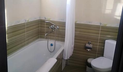 Трехместный