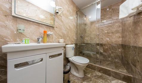 Люкс двухместный двухкомнатный с балконом (корпус 3) с балконом (корпус 3)