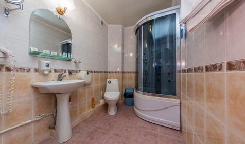 Люкс двухместный двухкомнатный с балконом (корпус 1)