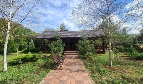 Тихий дворик