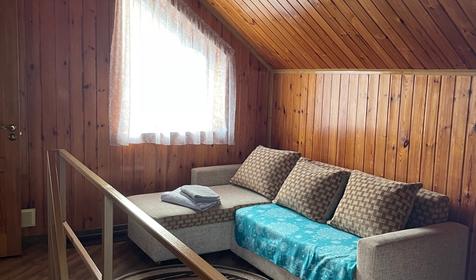 Шестиместный трехкомнатный коттедж