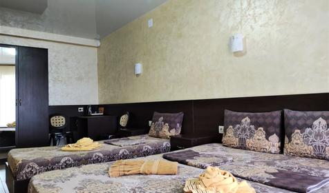 Трехместный Делюкс с большим балконом и видом на море