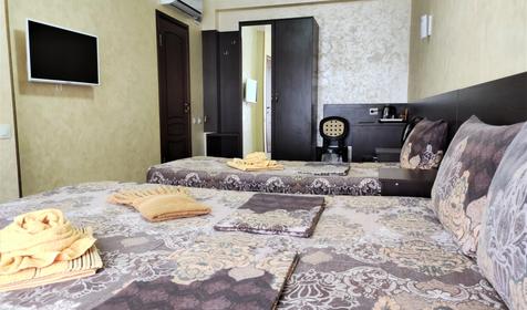 Трехместный Делюкс с большим балконом и видом на море