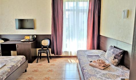 Трехместный Делюкс с балконом и видом на море