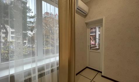 Двухкомнатный люкс семейный с выходом к бассейну