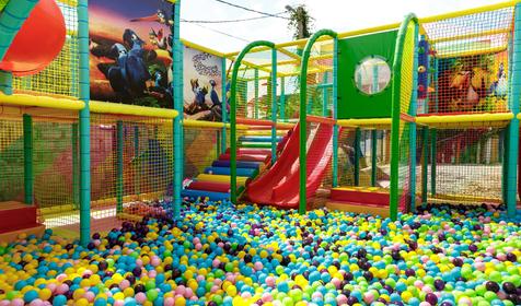 Детский городок. Гостинично-развлекательный комплекс «Альбатрос», г. Геленджик, с. Архипо-Осиповка