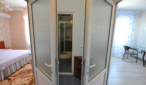 Семейный с видом во двор