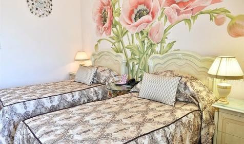 Улучшенный двухместный. Санаторий Октябрьский (АО "РЖД-Здоровье"), Сочи