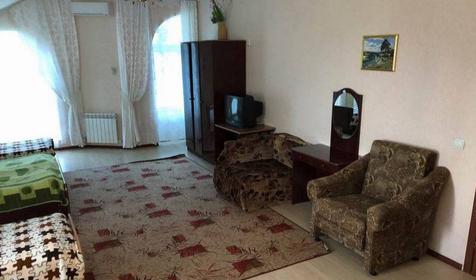 Стандарт четырехместный "Желтый дом"