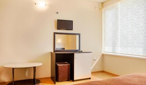 Двухместный с видом на море (корпус у бассейна). Отель "Морской клуб". Туапсе, Небуг