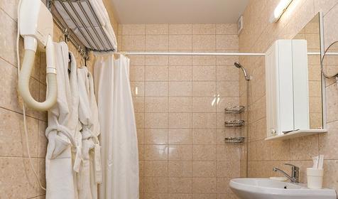 Двухкомнатный первой категории. Пансионат отдыха Кавказ, Геленджик