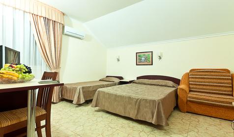 Стандарт трехместный. Отель Посейдон. Анапа, Витязево