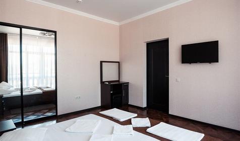 Люкс двухкомнатный. Отель Golden Resort (Голден Резорт). Туапсе, Новомихайловский