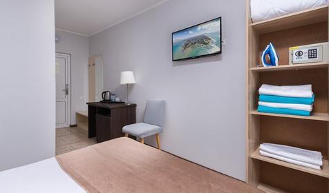 Стандарт двухместный без балкона. Отель Democratia, Анапа, Сукко