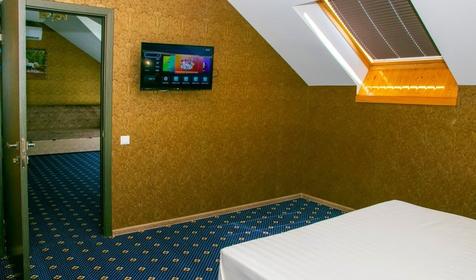 Люкс двухкомнатный. Отель "Ревю". Туапсе, Агой