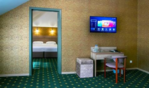 Люкс двухкомнатный. Отель "Ревю". Туапсе, Агой