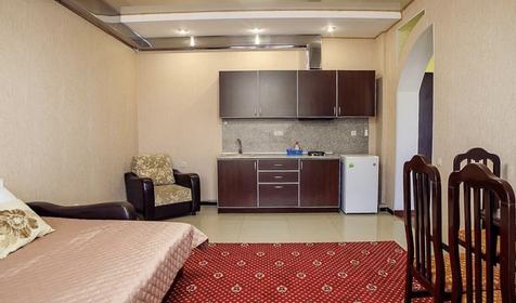 Апартаменты с террасой. Отель "Парадейсон". Геленджик