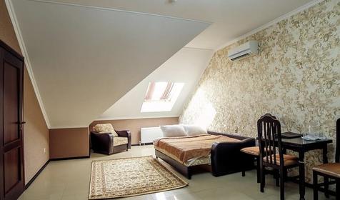 Улучшенный студио. Отель "Парадейсон". Геленджик