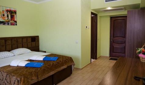 Стандарт двухместный с балконом. Отель Aqua Villa, Туапсинский р-н, с. Лермонтово, урочище Широкая Щель