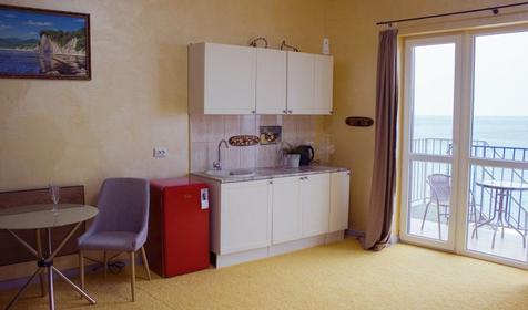 Студия с балконом