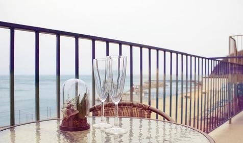 Студия с балконом