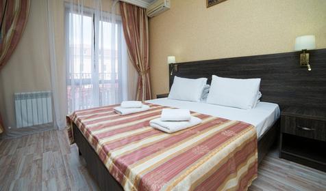 Люкс двухкомнатный четырехместный с балконом