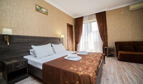 Полулюкс трехместный