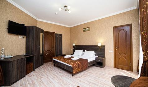 Полулюкс трехместный