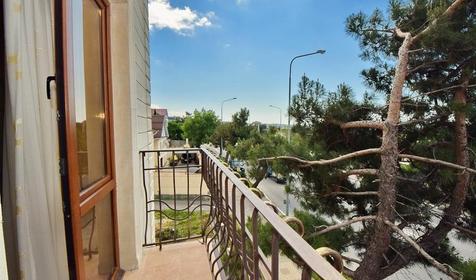 Полулюкс трехместный