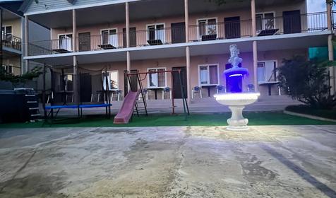 Гостевой дом У Георгия, Сочи, Лоо