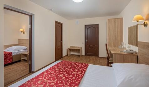 Стандарт Семейный трехместный