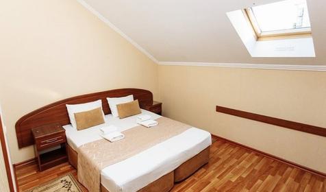 Стандарт трехместный мансардный. Отель Аркадия Плюс, г. Сочи, Адлерский район