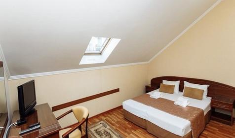 Стандарт трехместный мансардный. Отель Аркадия Плюс, г. Сочи, Адлерский район