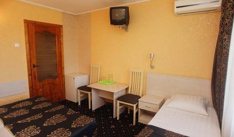 Стандарт трехместный (12 кв.м)