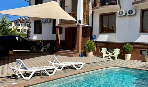 Гостевой дом Парус Голубая бухта. Геленджик