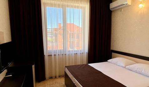 Стандарт без балкона. Гостевой дом Парус Голубая бухта. Геленджик