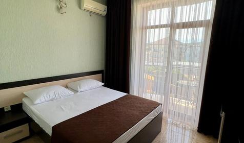 Стандарт с балконом. Гостевой дом Парус Голубая бухта. Геленджик