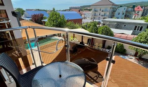 Стандарт с балконом. Гостевой дом Парус Голубая бухта. Геленджик