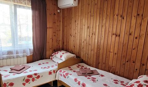 Трехместный