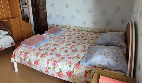 Трехместный