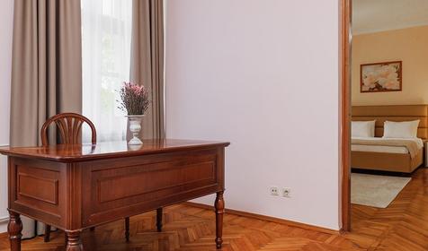 Люкс трехкомнатный. Гранд-Отель (бывш. «Им. Мориса Тореза»), г. Сочи